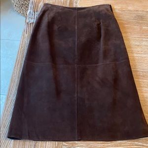 Brooks Brothers women’s leather skirt (size 4)
